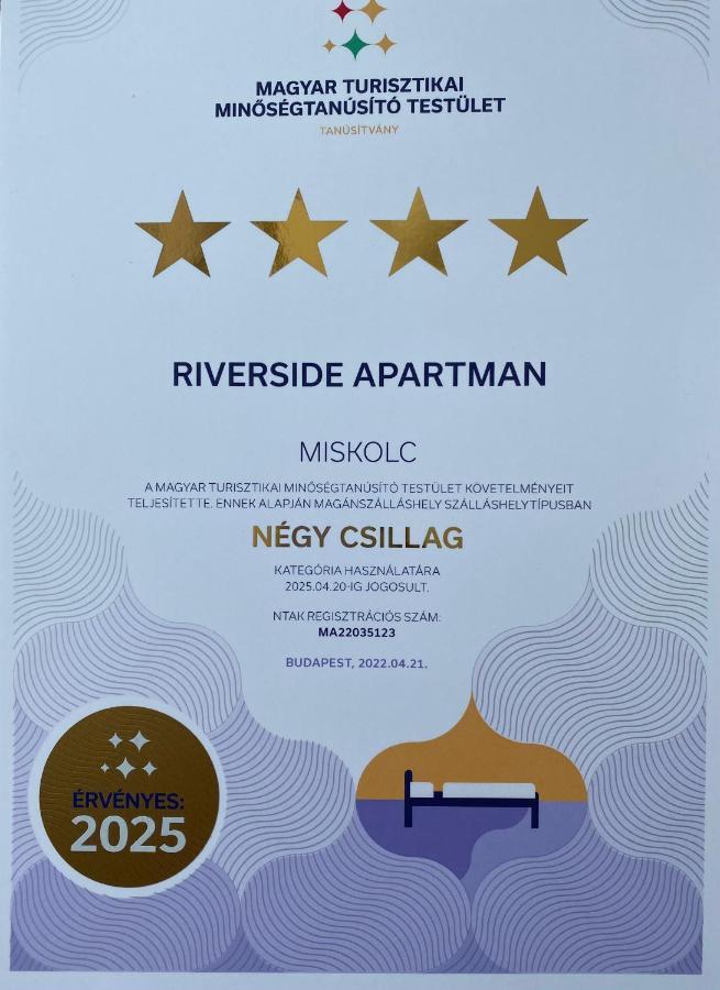 Riverside Apartman**** Miskolc Exteriör bild